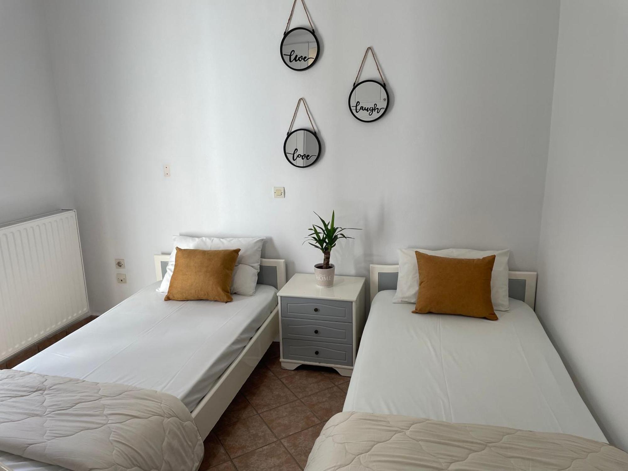 Andromahi Apartments & Suite Лаганас Екстериор снимка