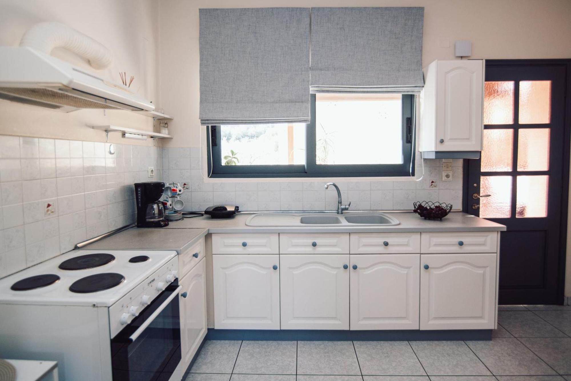 Andromahi Apartments & Suite Лаганас Екстериор снимка
