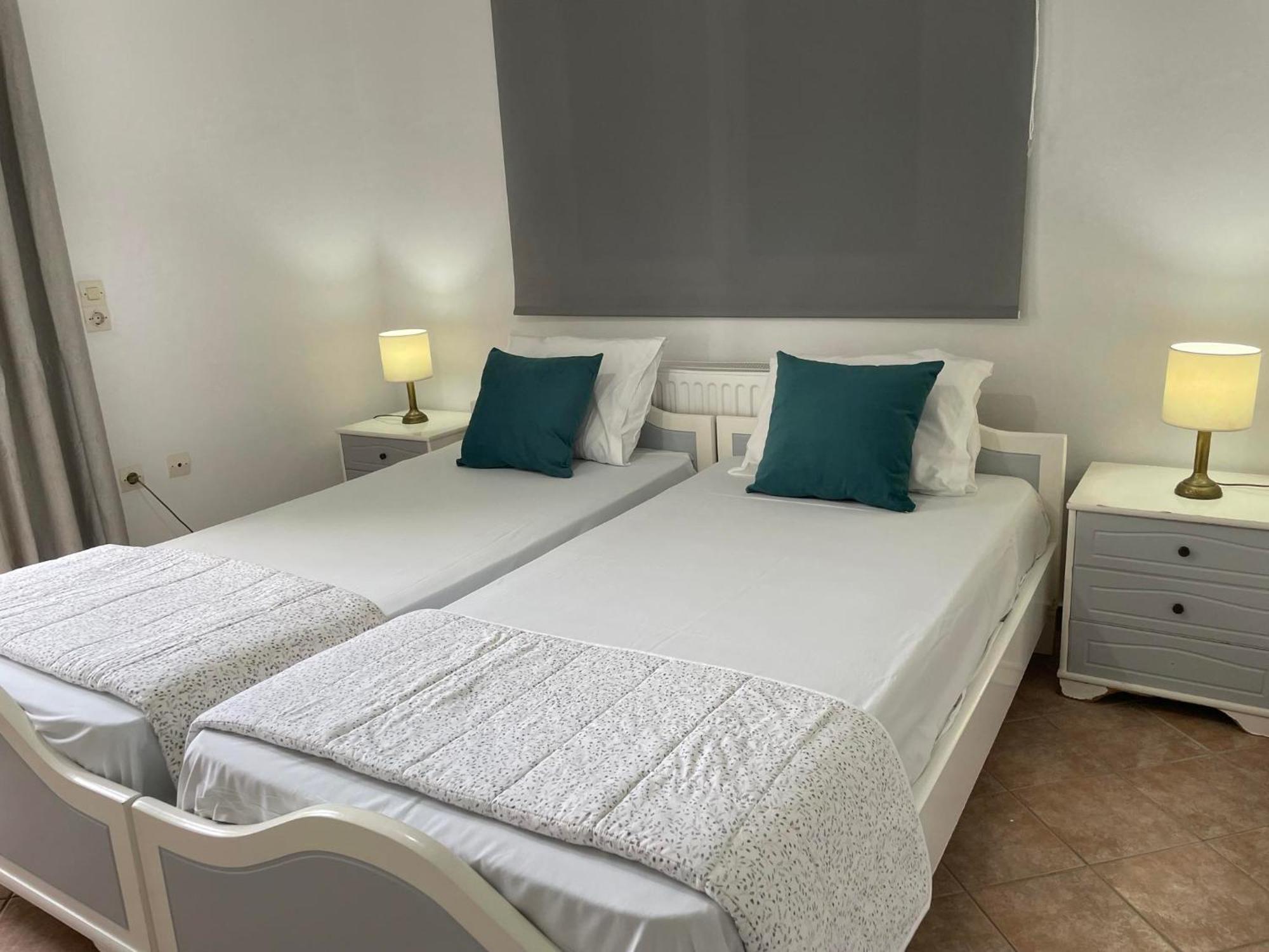 Andromahi Apartments & Suite Лаганас Екстериор снимка